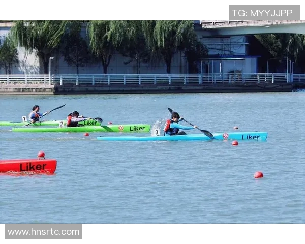 竞技SUP运动:新兴水上运动的挑战与发展前景探析 竞技SUP运动:新兴水上运动的挑战与发展前景探析