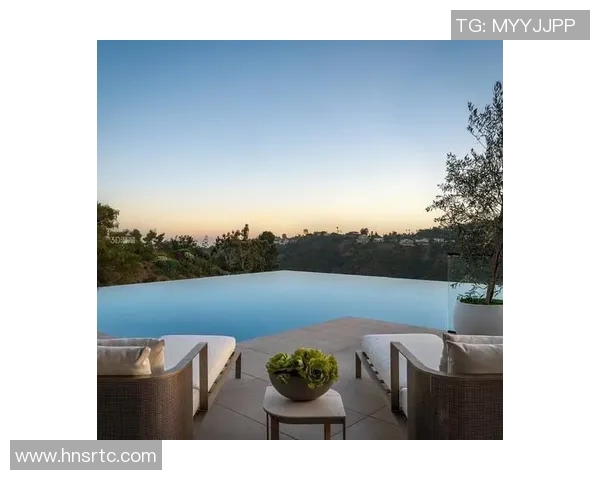 泳池周边设计灵感与实用功能的完美结合探索