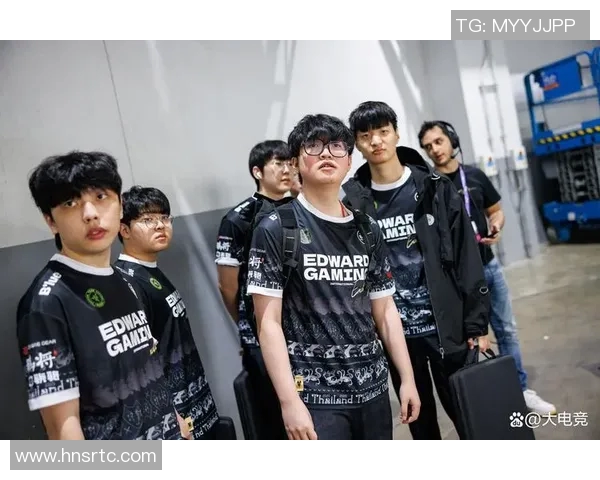 EDG比赛经验引发热议专家与粉丝对战术选择展开激烈讨论